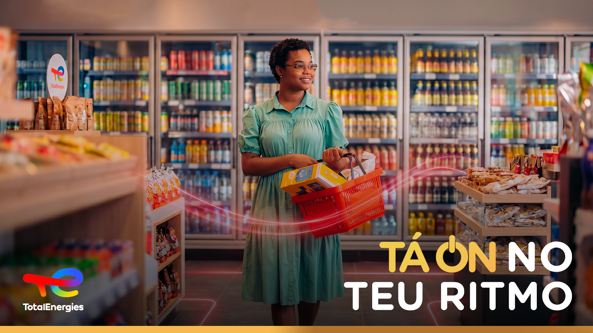 Campanha "Tá On no teu ritmo" da Total numa loja de conveniência